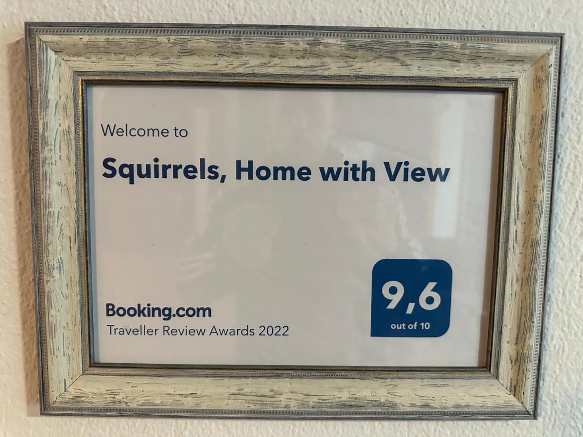 Squirrels, Home With View Metamorfosi  Ngoại thất bức ảnh